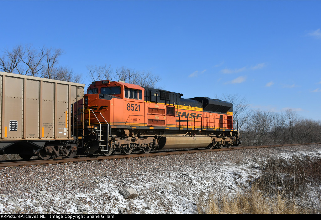 BNSF 8521